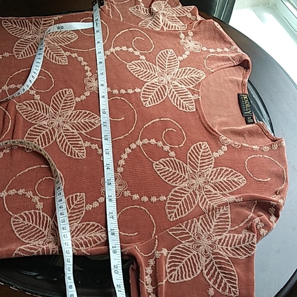 Picadilly Fashion Floral Embroidered Asymmetric Top. Size SP - Picture 14 of 16